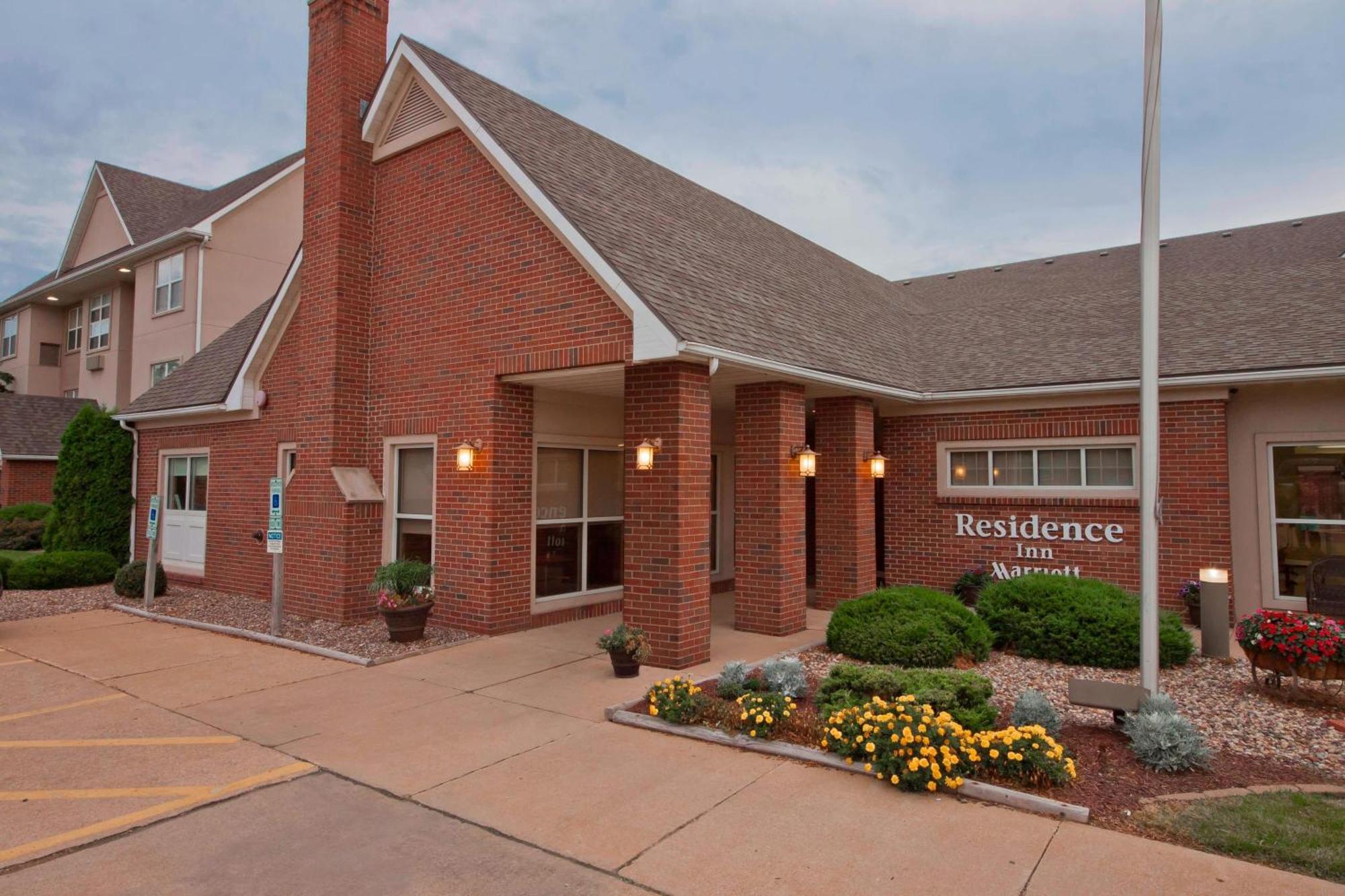 Residence Inn By Marriott Davenport Esterno foto
